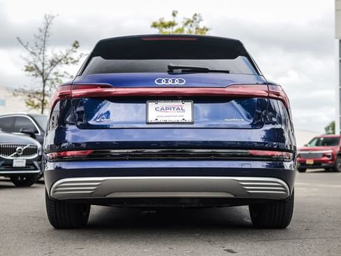 Used 2022 Audi e-tron Premium Plus AWD/4WD image 26