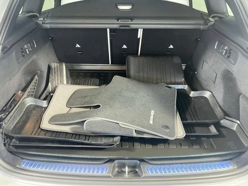 Used 2026 Mercedes-Benz GLC 300 4MATIC image 29