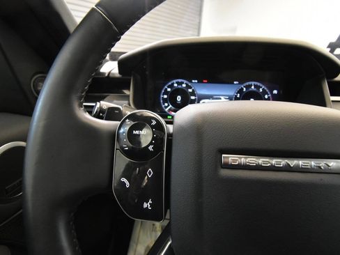 Used 2020 Land Rover Discovery SE AWD/4WD image 28