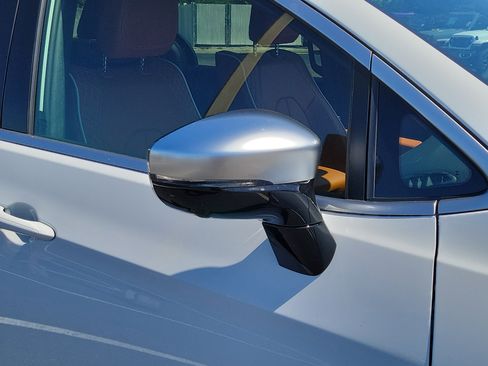 New 2026 Chrysler Pacifica Pinnacle w/ Trailer Tow Group image 9