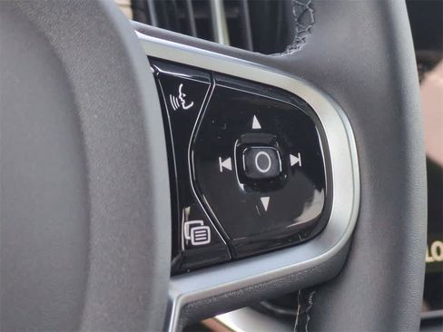 Used 2026 Volvo XC90 B5 Plus w/ Protection Package Premier image 24