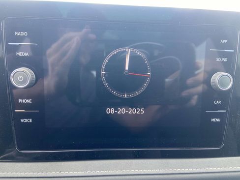 New 2025 Volkswagen Taos SE image 26