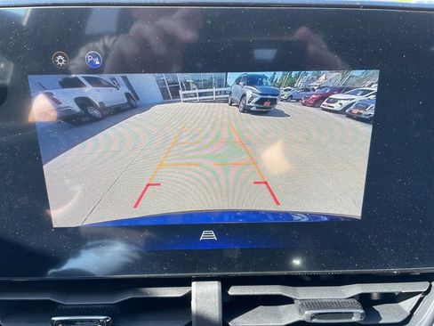 Used 2025 Chevrolet Equinox RS w/ Convenience Package III image 11