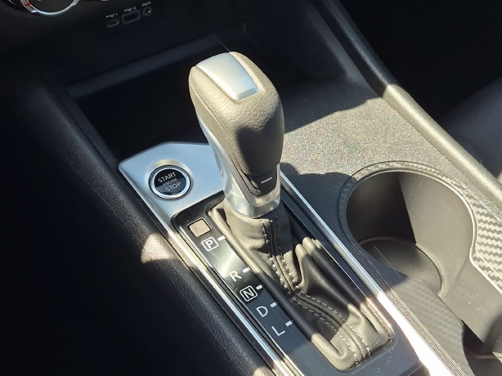 Used 2025 Nissan Altima 2.5 SV FWD image 20
