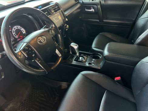 Used 2023 Toyota 4Runner TRD Off-Road Premium AWD/4WD image 12