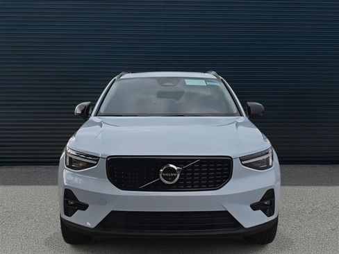 New 2026 Volvo XC40 B5 Plus w/ Protection Package Premier image 2