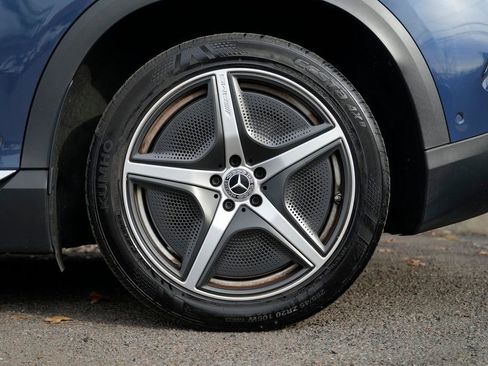 Used 2023 Mercedes-Benz EQE 500 4MATIC SUV image 14