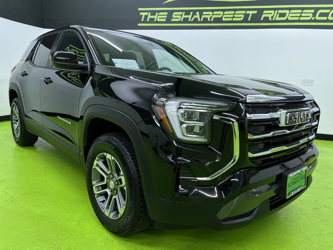 Used 2026 GMC Terrain Elevation AWD/4WD image 2