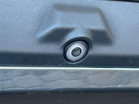 Used 2022 Ford F250 Lariat w/ Tremor Off-Road Package image 28