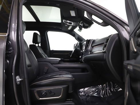 Used 2019 RAM 1500 Limited image 11