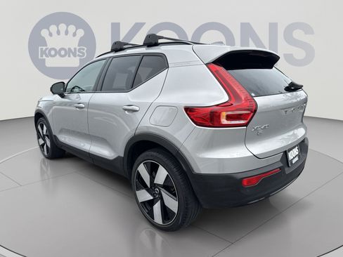 Used 2023 Volvo XC40 Recharge Ultimate AWD/4WD image 14