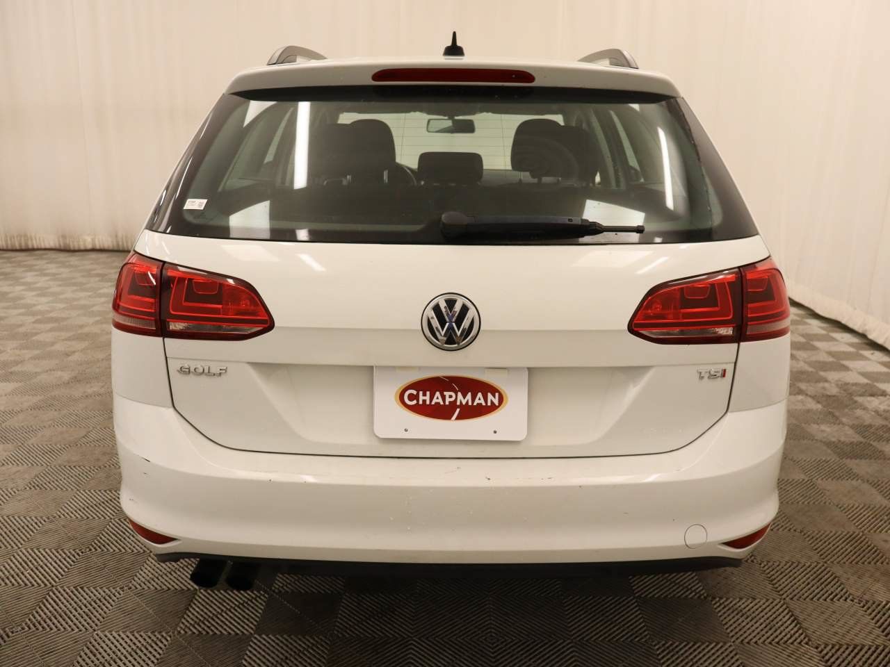 Used 2017 Volkswagen Golf S FWD image 5