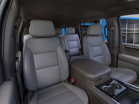 New 2026 Chevrolet Suburban LT w/ Comfort Package image 16