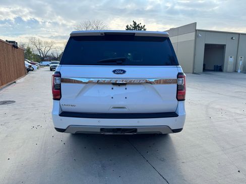 Used 2019 Ford Expedition Max Limited image 3