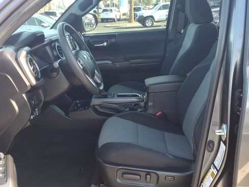 Certified 2021 Toyota Tacoma TRD Off-Road w/ Technology Package image 15