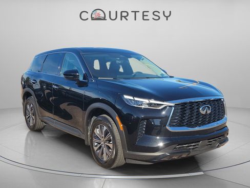 Certified 2025 INFINITI QX60 Pure image 4