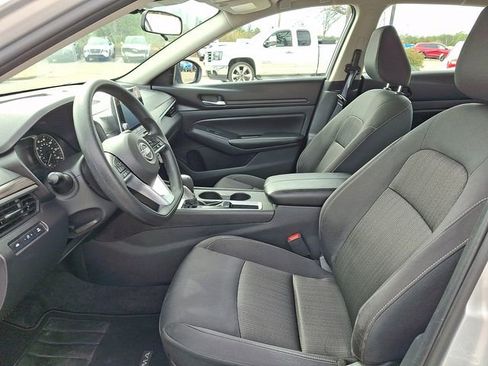 Certified 2025 Nissan Altima 2.5 SV image 14