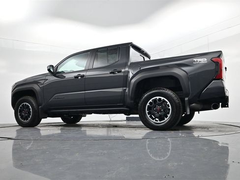 Used 2025 Toyota Tacoma TRD Off-Road w/ TRD Off Road Upgrade Package image 43