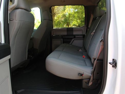 Used 2019 Ford F250 XL w/ STX Appearance Package AWD/4WD image 11