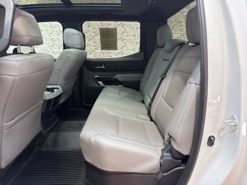 Used 2025 Toyota Tundra Limited AWD/4WD image 13