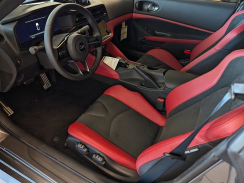 New 2025 Nissan Z Performance w/ Floor Mat Package image 8