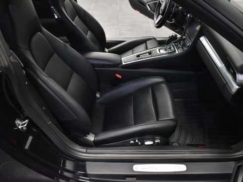 Used 2017 Porsche 911 Carrera 4S AWD/4WD image 18