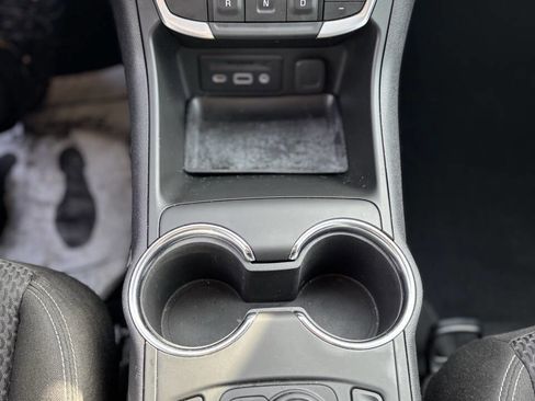 Used 2022 GMC Terrain SLE w/ Driver Convenience Package AWD/4WD image 16