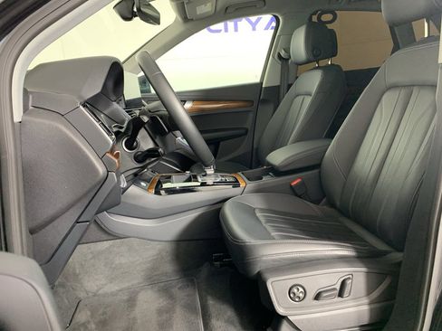 Used 2023 Audi Q5 2.0T Premium w/ Convenience Package image 15