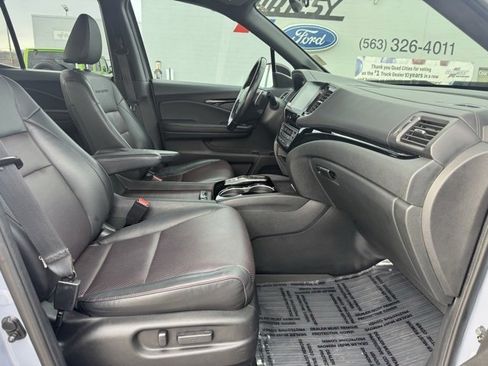 Used 2022 Honda Ridgeline Black Edition image 33