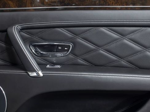Used 2014 Bentley Flying Spur W12 AWD/4WD image 29