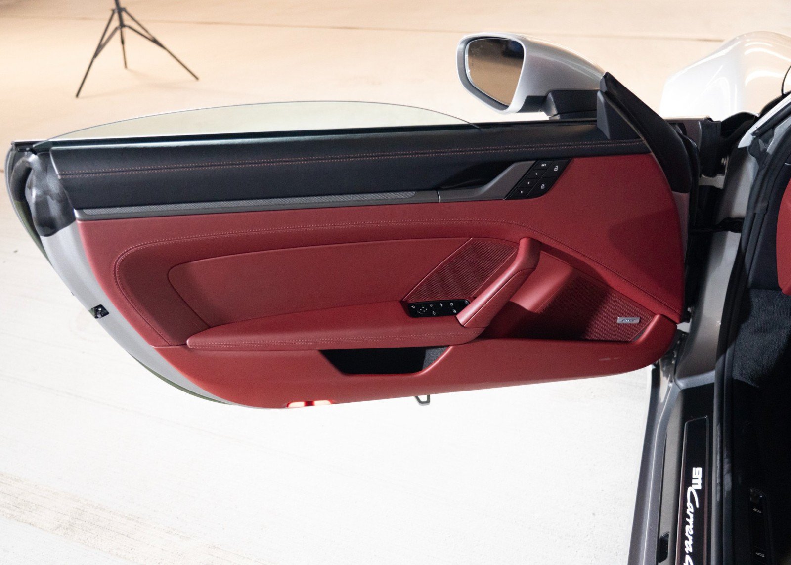 Certified 2023 Porsche 911 Carrera 4S AWD/4WD image 17
