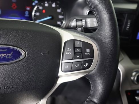 Certified 2020 Ford Explorer XLT w/ Equipment Group 202A AWD/4WD image 39