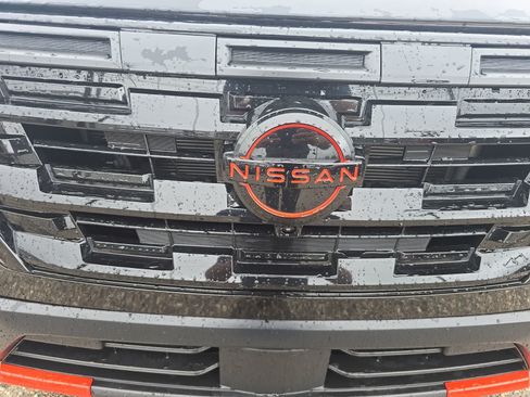 Used 2025 Nissan Rogue SV AWD/4WD image 4