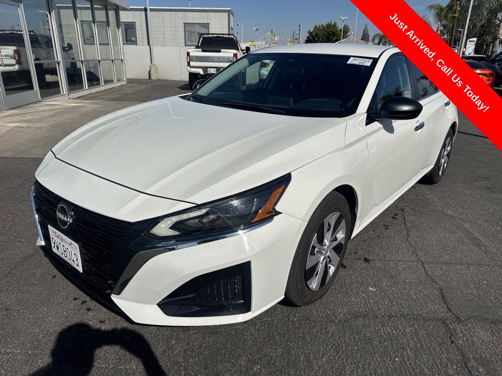 Used 2025 Nissan Altima 2.5 S FWD image 1