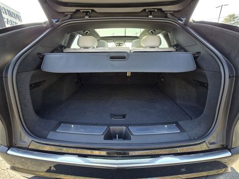 Used 2024 Cadillac Lyriq Luxury image 16