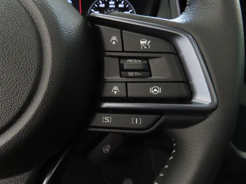 Used 2025 Subaru Forester Limited AWD/4WD image 16
