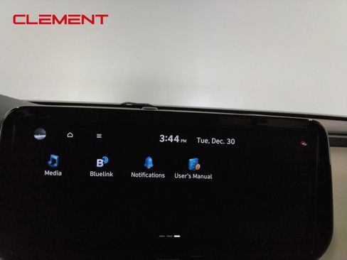 Used 2023 Hyundai Santa Fe SEL w/ Winter Weather Package image 22