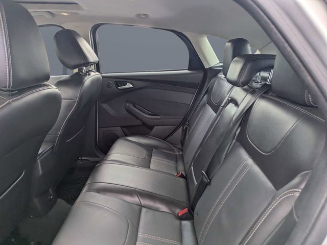 Used 2014 Ford Focus Titanium FWD image 13