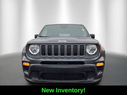 Certified 2023 Jeep Renegade Latitude AWD/4WD image 2