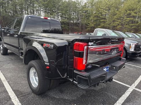 Used 2024 Ford F350 Platinum image 20