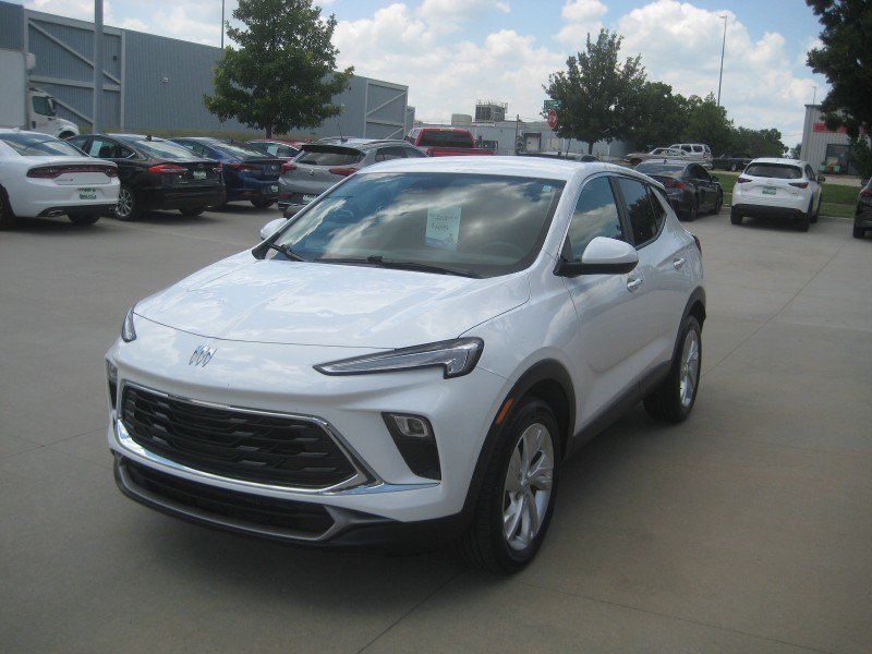 Used 2024 Buick Encore GX Preferred FWD image 4