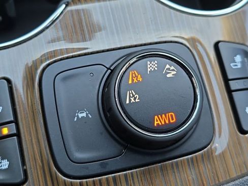 Certified 2023 GMC Acadia SLE w/ Driver Convenience Package image 19