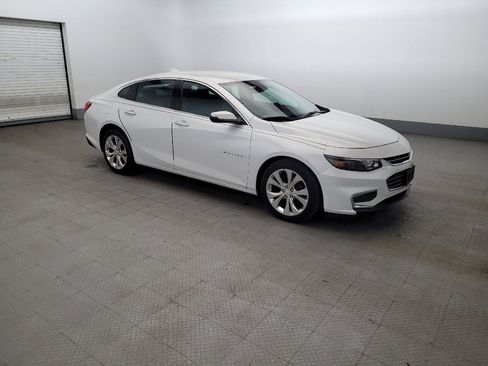 Used 2018 Chevrolet Malibu Premier FWD image 11