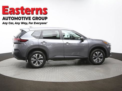 Used 2022 Nissan Rogue SV image 44