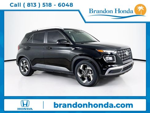 Used 2022 Hyundai Venue SEL w/ Cargo Package FWD image 1