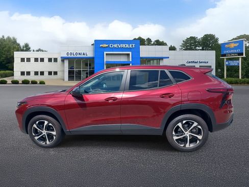 Used 2024 Chevrolet Trax RS w/ Driver Confidence Package FWD image 6