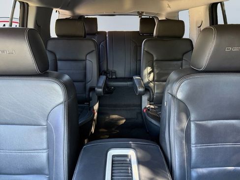 Used 2017 GMC Yukon Denali image 26
