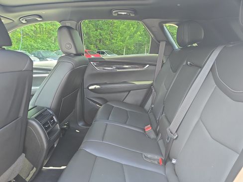Used 2021 Cadillac XT5 Premium Luxury AWD/4WD image 15