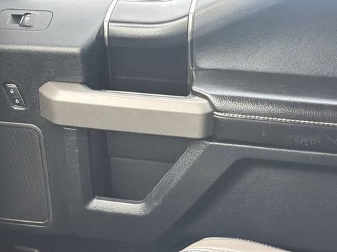 Used 2018 Ford F150 Raptor w/ Equipment Group 802A Luxury AWD/4WD image 31