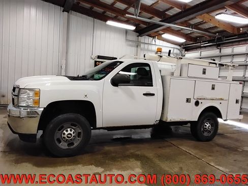 Used 2013 Chevrolet Silverado 2500 W/T AWD/4WD image 5